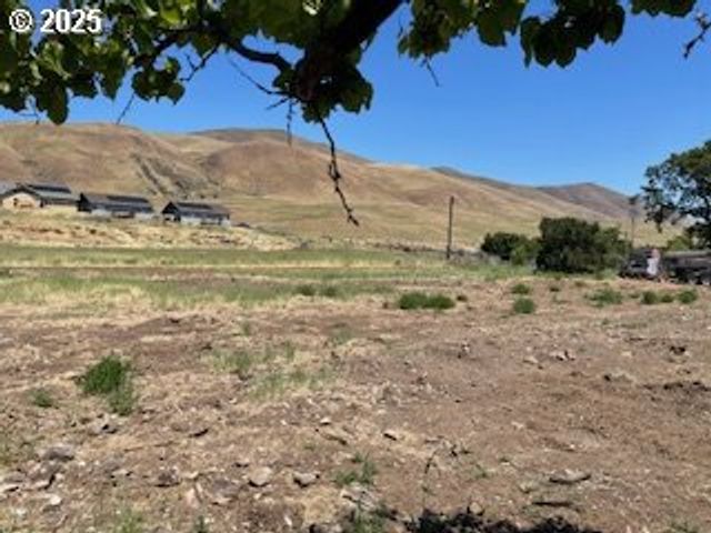 9251 STATE ROUTE 14, Wishram, WA 98673