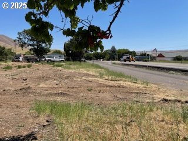 9251 STATE ROUTE 14, Wishram, WA 98673