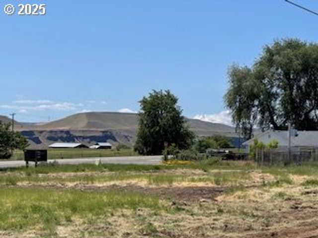 9251 STATE ROUTE 14, Wishram, WA 98673