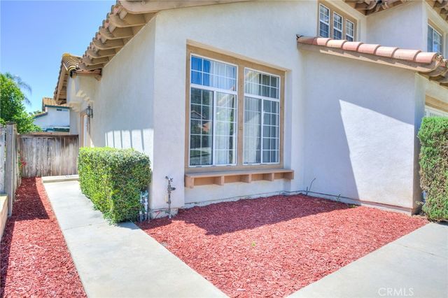2154 Saddleback, Corona, CA 92879