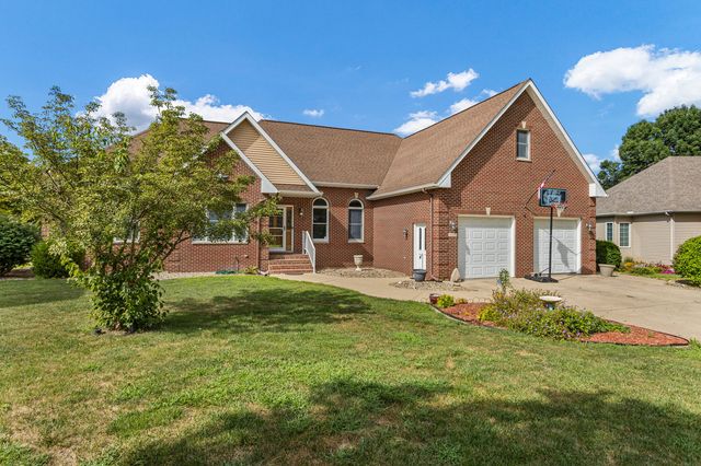 1511 River Bluff Court, Mahomet, IL 61853