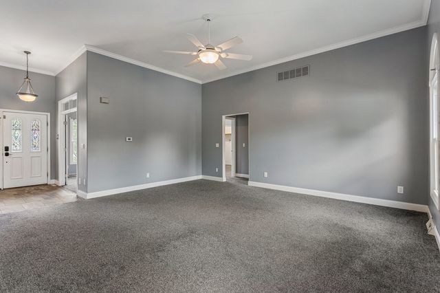 1511 River Bluff Court, Mahomet, IL 61853