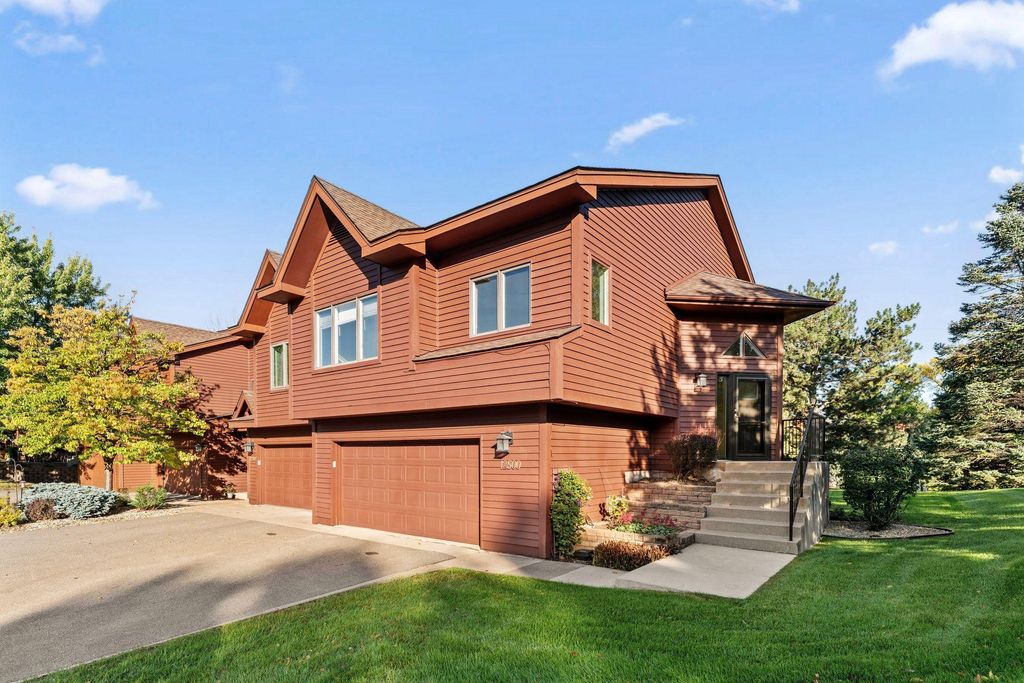 12500 Parkwood Drive, Burnsville, MN 55337 — exterior