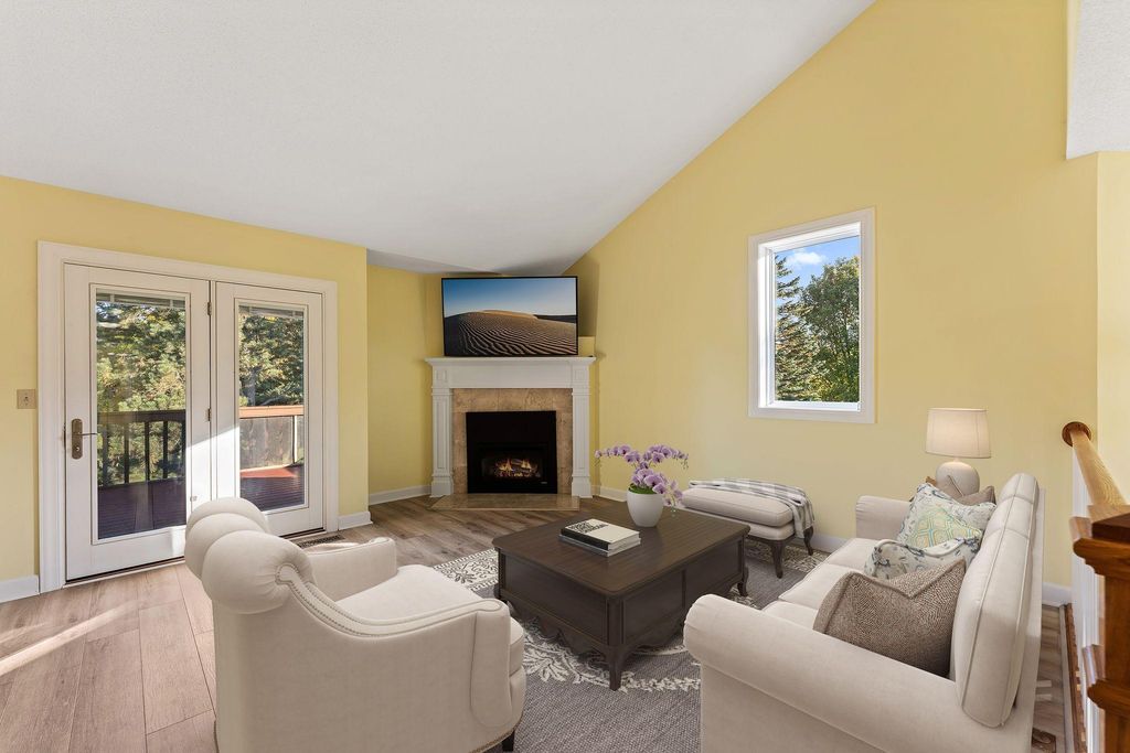 12500 Parkwood Drive, Burnsville, MN 55337 — photo 4