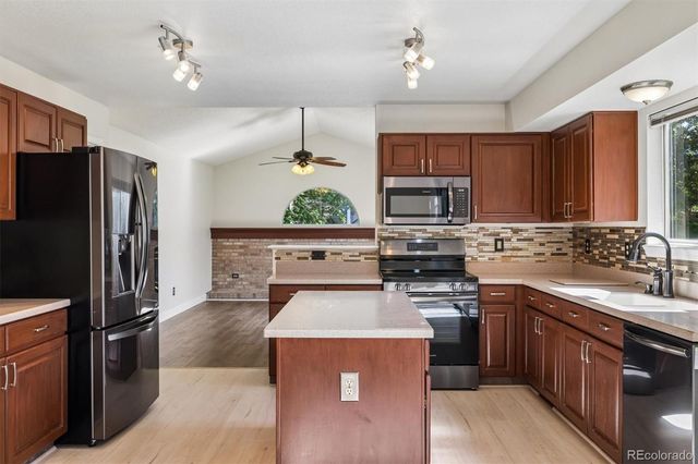 3892 Seramonte Drive, Highlands Ranch, CO 80129
