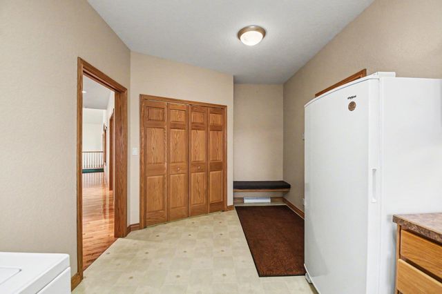 970 W Blueridge Drive, Sanford, MI 48657