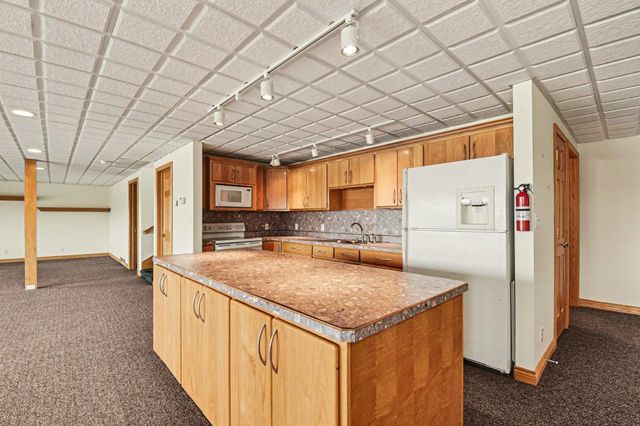 970 W Blueridge Drive, Sanford, MI 48657