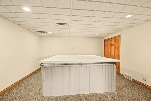 970 W Blueridge Drive, Sanford, MI 48657