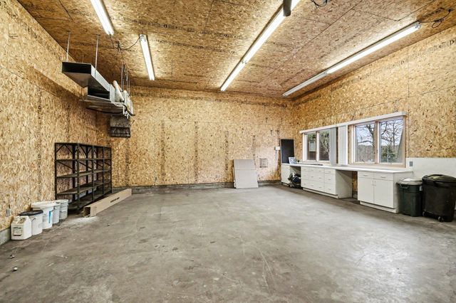 970 W Blueridge Drive, Sanford, MI 48657