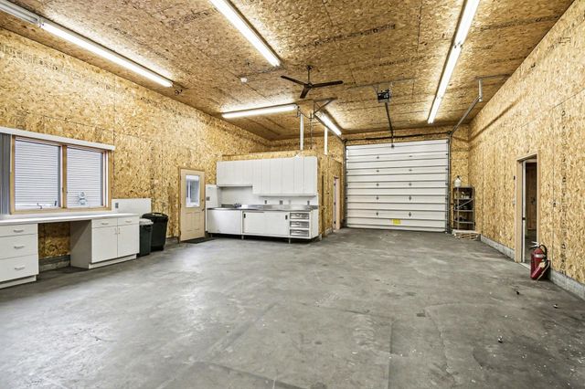 970 W Blueridge Drive, Sanford, MI 48657