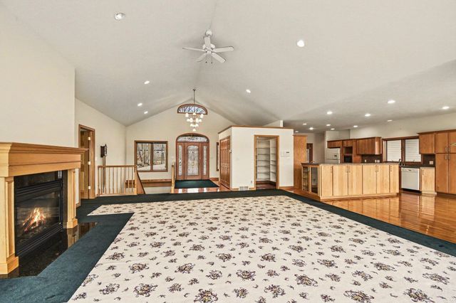 970 W Blueridge Drive, Sanford, MI 48657