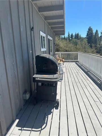 2490 Fern Drive, Arrowbear, CA 92382