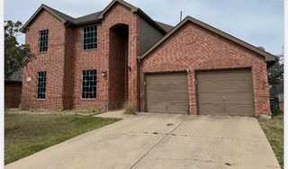 2011 Fair Oaks Circle, Corinth, TX 76210