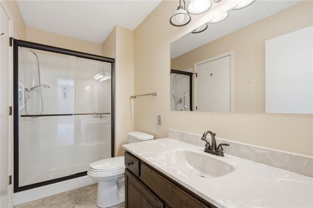 2131 1st Avenue NE 310, Cedar Rapids, IA 52403