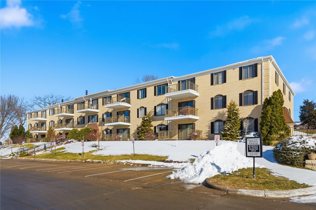 2131 1st Avenue NE 310, Cedar Rapids, IA 52403