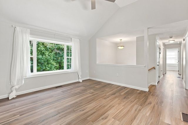 174 Bent St, Franklin, MA 02038