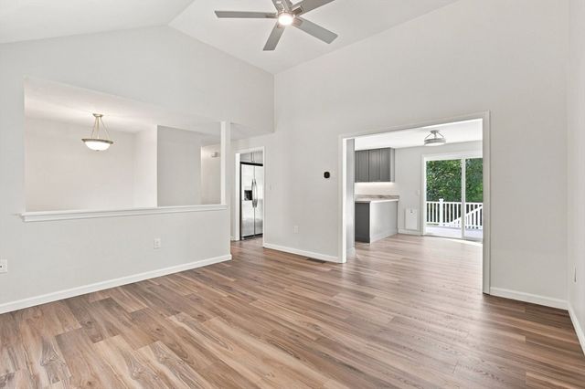 174 Bent St, Franklin, MA 02038