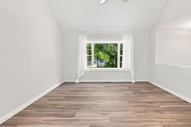 174 Bent St, Franklin, MA 02038