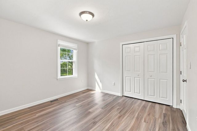 174 Bent St, Franklin, MA 02038