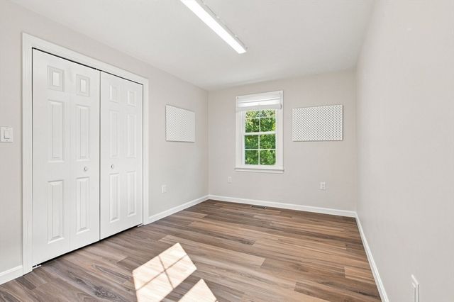 174 Bent St, Franklin, MA 02038