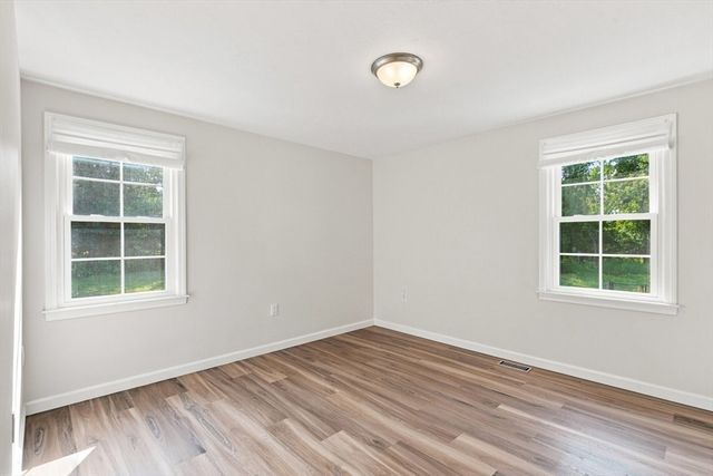174 Bent St, Franklin, MA 02038