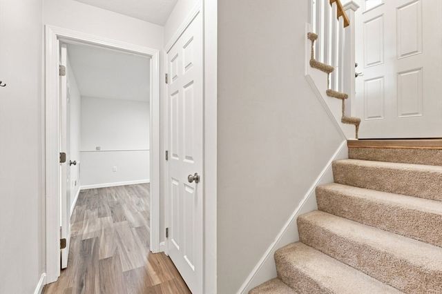 174 Bent St, Franklin, MA 02038