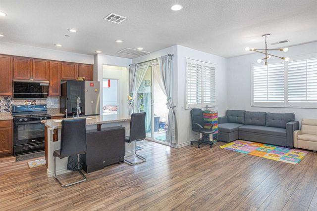 1627 Dunlin Ave 1, Chula Vista, CA 91913