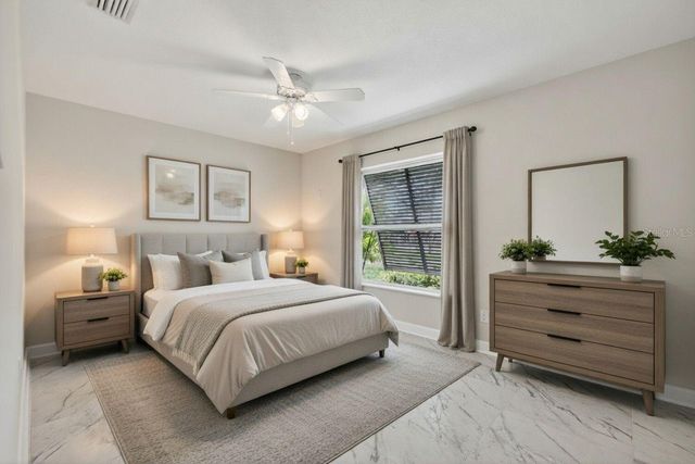 4899 VENETIAN PLACE NE, St Petersburg, FL 33703