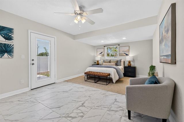 4899 VENETIAN PLACE NE, St Petersburg, FL 33703