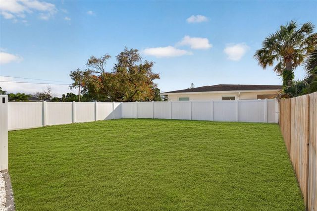 4899 VENETIAN PLACE NE, St Petersburg, FL 33703