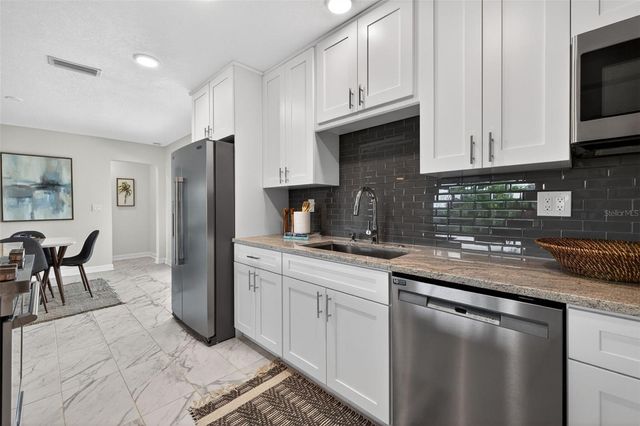 4899 VENETIAN PLACE NE, St Petersburg, FL 33703