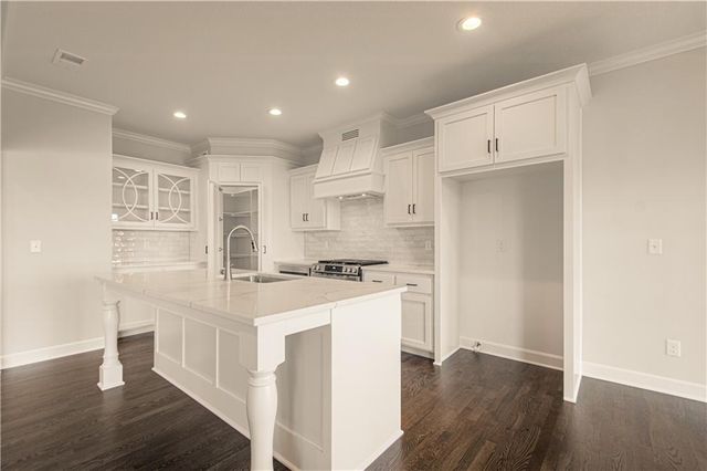 1548 Timber Ridge Drive, Liberty, MO 64068