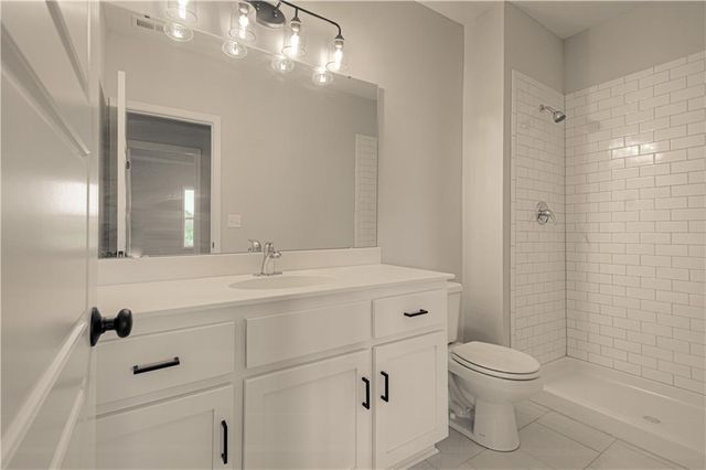 1548 Timber Ridge Drive, Liberty, MO 64068