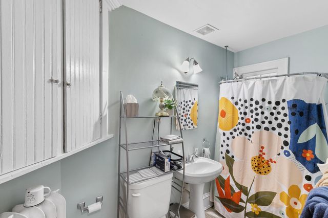 1838 Portland Avenue, Saint Paul, MN 55104