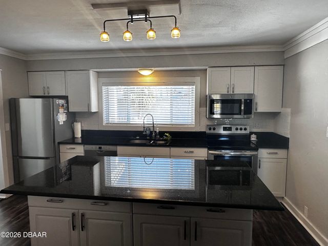 1711 Ocean Dunes Terrace, Daytona Beach, FL 32118