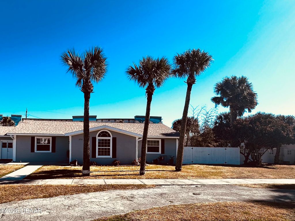 1711 Ocean Dunes Terrace, Daytona Beach, FL 32118