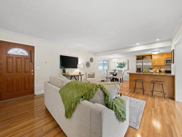 14225 Lora Drive 17, Los Gatos, CA 95032