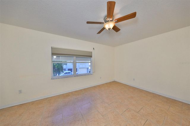 521 PINELLAS BAYWAY S 202, St Petersburg, FL 33715