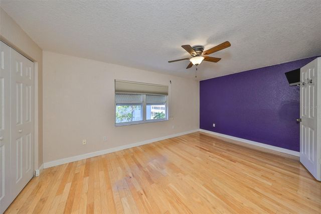 521 PINELLAS BAYWAY S 202, St Petersburg, FL 33715