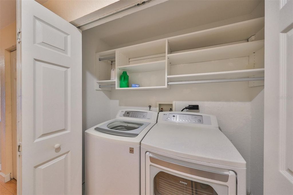 Image 21 of property listing at 521 PINELLAS BAYWAY S 202, St Petersburg, FL 33715