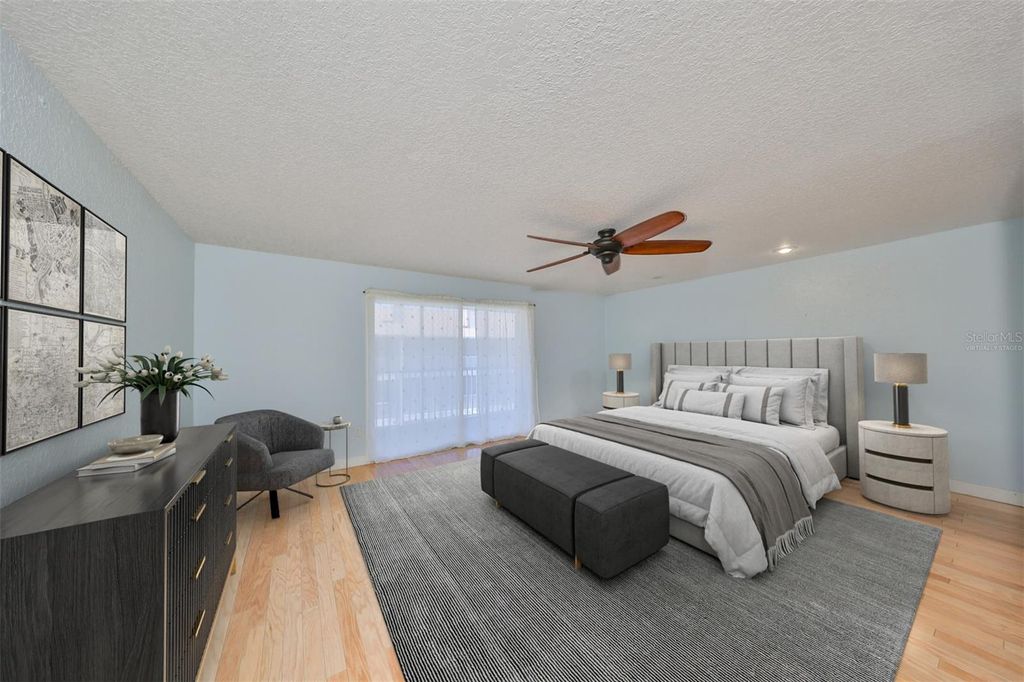 Image 23 of property listing at 521 PINELLAS BAYWAY S 202, St Petersburg, FL 33715