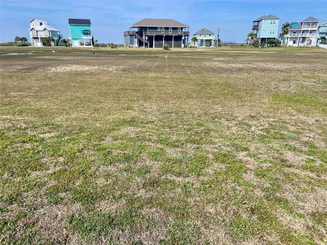 3823 Carmel Court, Galveston, TX 77554