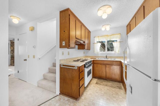 514 6th Street, Pacific Grove, CA 93950