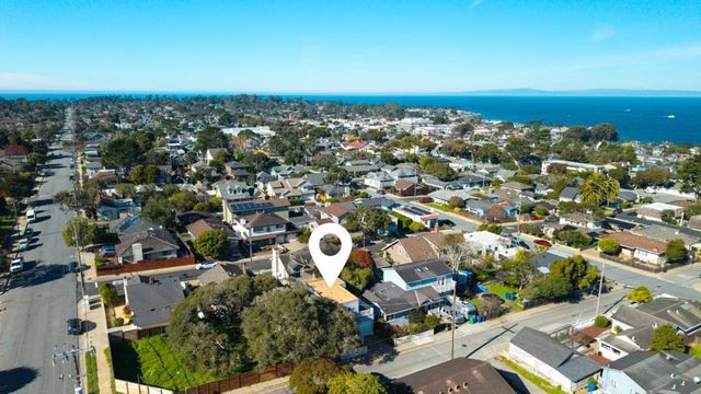 514 6th Street, Pacific Grove, CA 93950