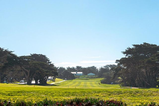 514 6th Street, Pacific Grove, CA 93950