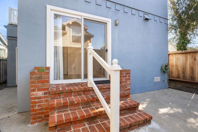 514 6th Street, Pacific Grove, CA 93950