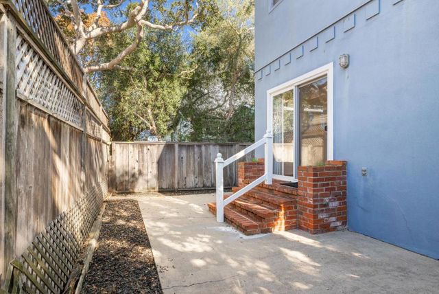 514 6th Street, Pacific Grove, CA 93950