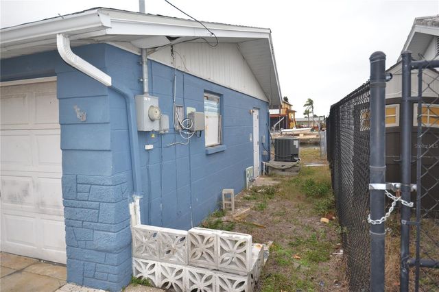 13635 VERONICA DRIVE, Hudson, FL 34667