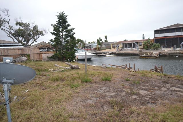 13635 VERONICA DRIVE, Hudson, FL 34667