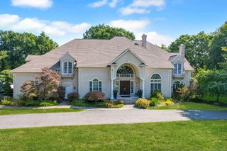 176 Hidden Pond Drive, Watertown, CT 06795